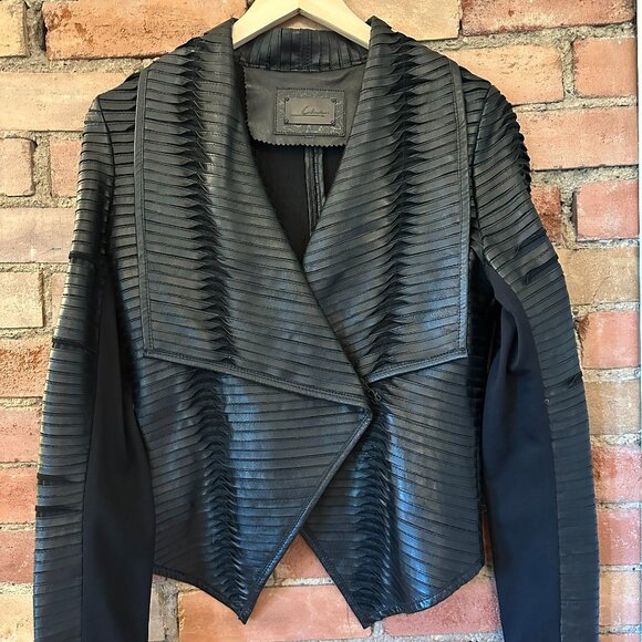 🖤 LINE Brand Black Textured Lambskin Leather Jacket 🖤 - Picture 2 of 9